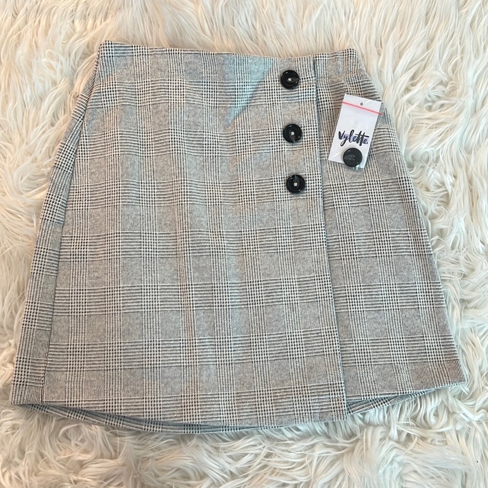 Never worn skirt Black and white striped